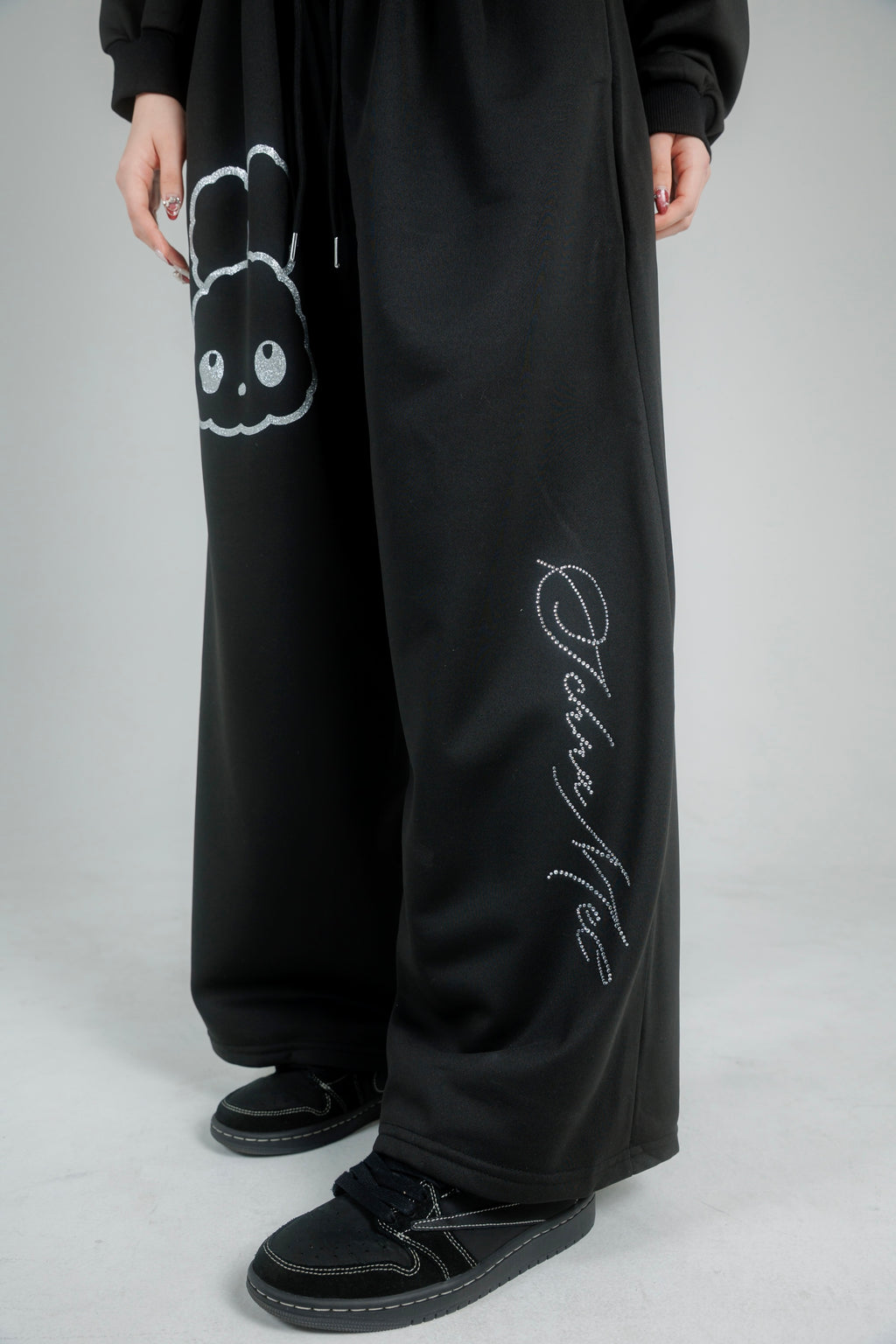 classy sweat pants (black)