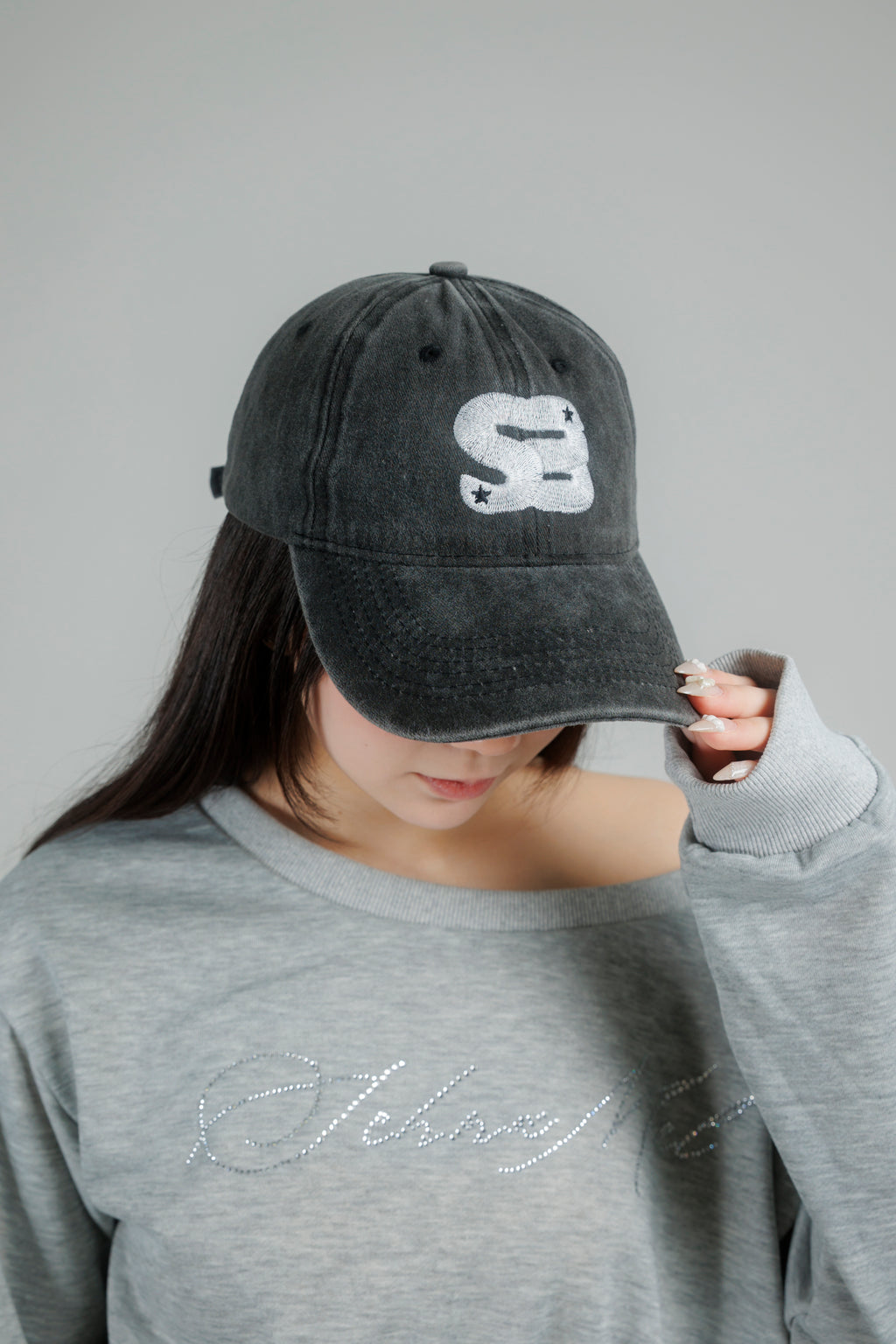 SM logo cap